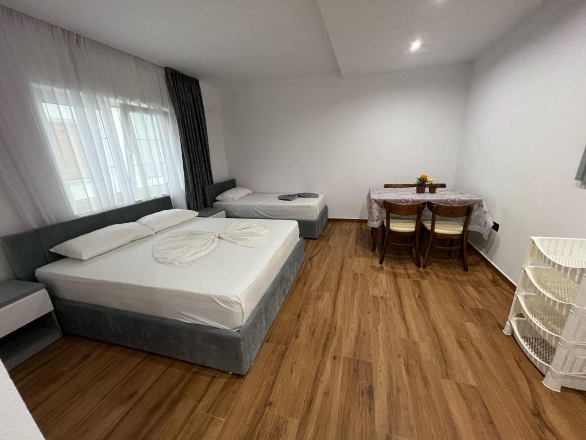 Hotel Vila Herta Durres Ngoại thất bức ảnh