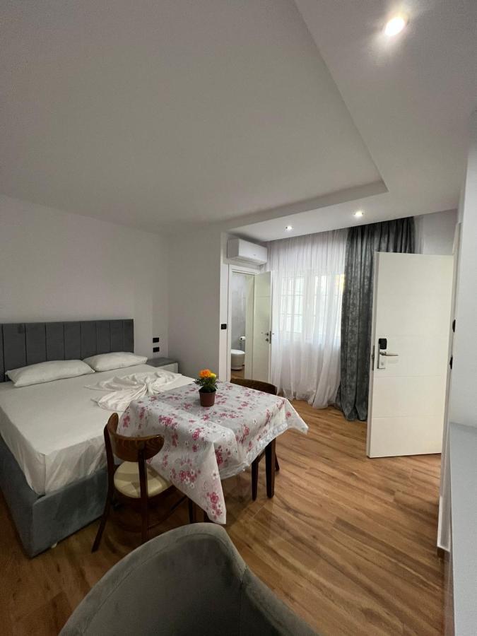 Hotel Vila Herta Durres Ngoại thất bức ảnh