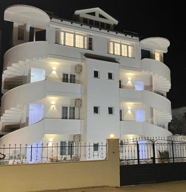 Hotel Vila Herta Durres Ngoại thất bức ảnh